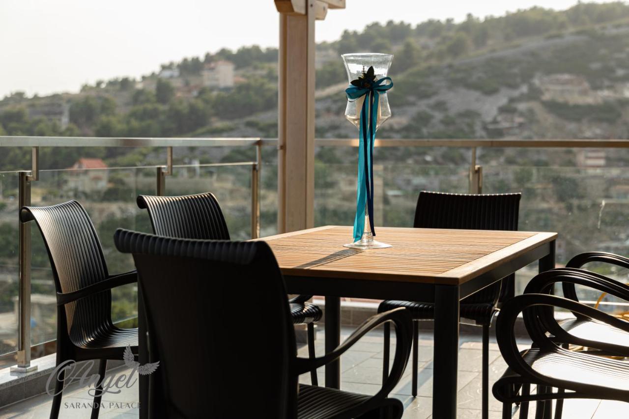 Angel Saranda Palace Exterior photo